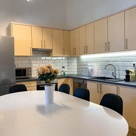 Abigel Vendeghaz Βίλα