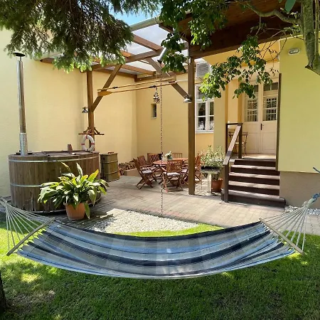 Abigel Vendeghaz Willa *