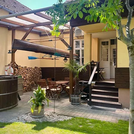 Abigel Vendeghaz Βίλα Keszthely