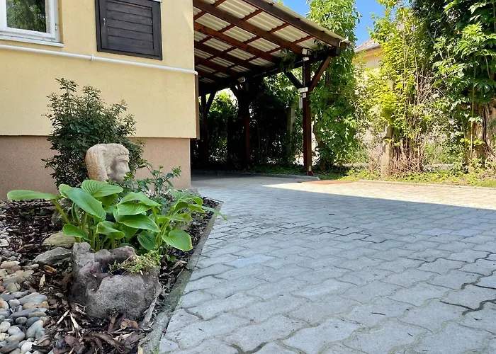 Abigel Vendeghaz Villa *